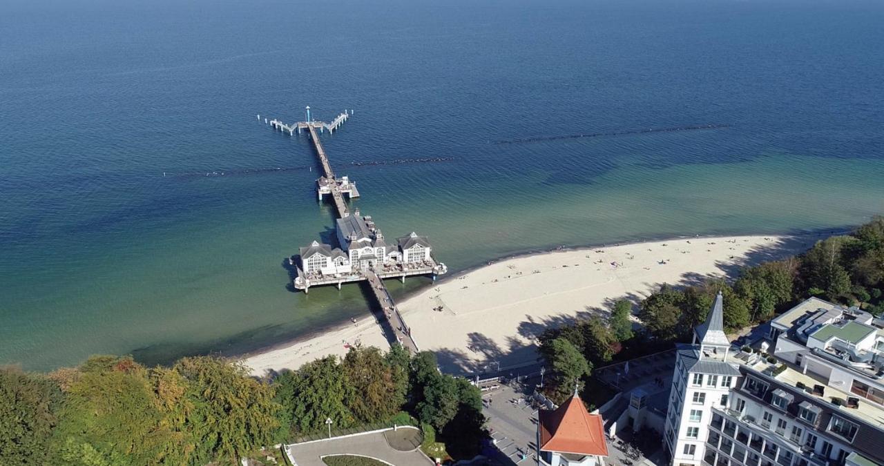 Wg Bernstein - Reetdachhaus - Ruhe Und Seeblick Sellin  Buitenkant foto
