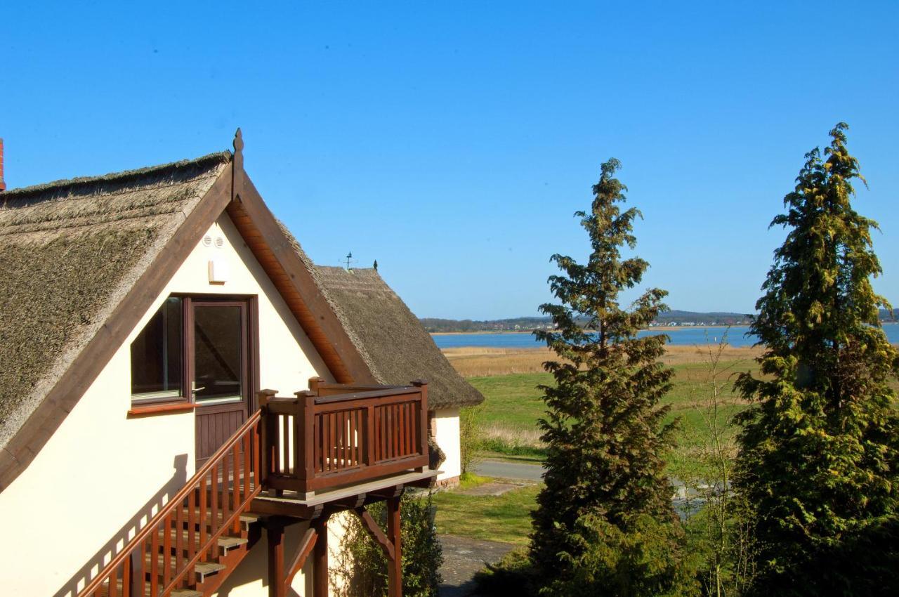 Wg Bernstein - Reetdachhaus - Ruhe Und Seeblick Sellin  Buitenkant foto